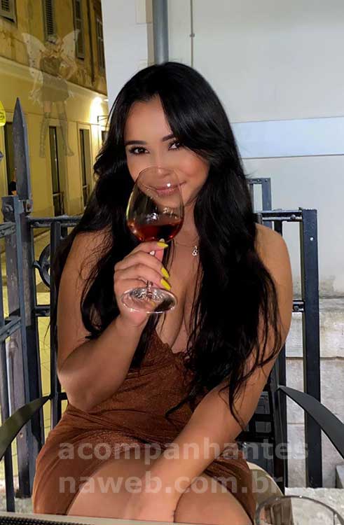 Um anjo do sexo vai morar no seu celular 16 garota programa virtual sexo online jade 15