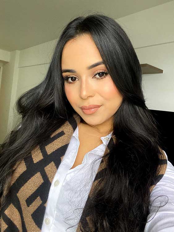 Um anjo do sexo vai morar no seu celular 18 garota programa virtual sexo online jade 2