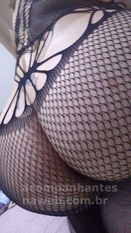 Loira branca bonita simpática safada e sensual 18 sexo virtual acompanhante mulherao kira 2