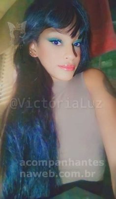 Transexual extremamente fêmea