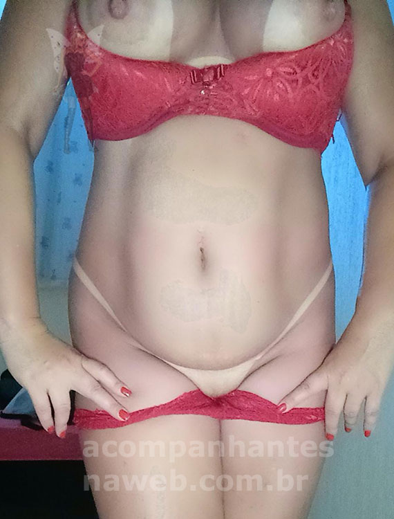 Baixinha morena quer ser sua no celular 9 video chamada sexo peitos lindos hanara