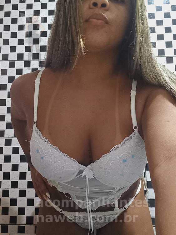 Bela morena bronzeada Rainha das chamadas disponível sem frescura 6 acompanhante virtual gordinha peituda vitoria 6