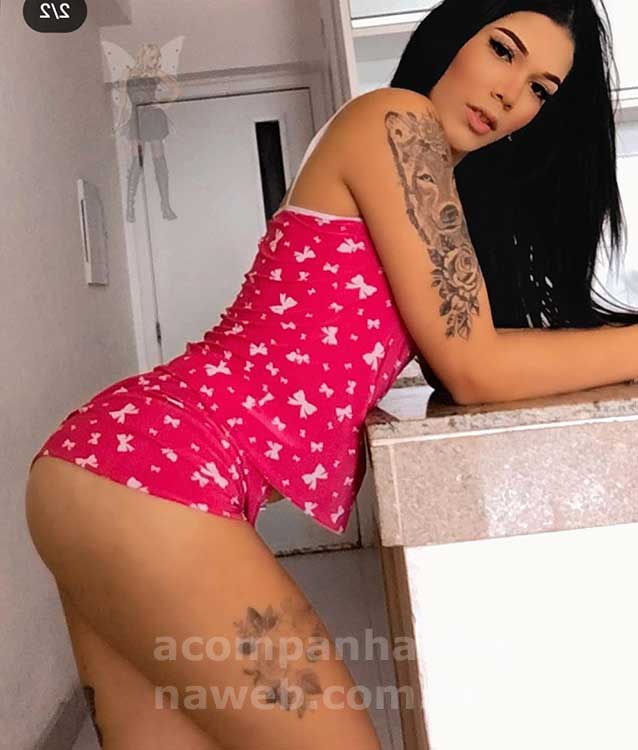 Novinha e bem feminina